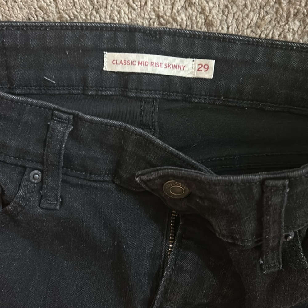 LEVIS - Picture 3 of 3